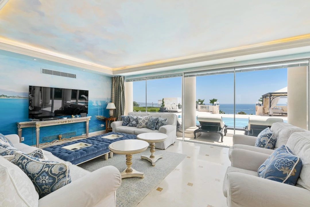 1680597544-Luxury Real estate rent Cannes Sky iving room.webp